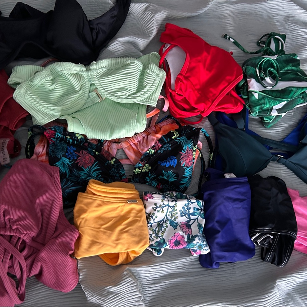 Women's Bikini 👙 Bundle!! XS/S